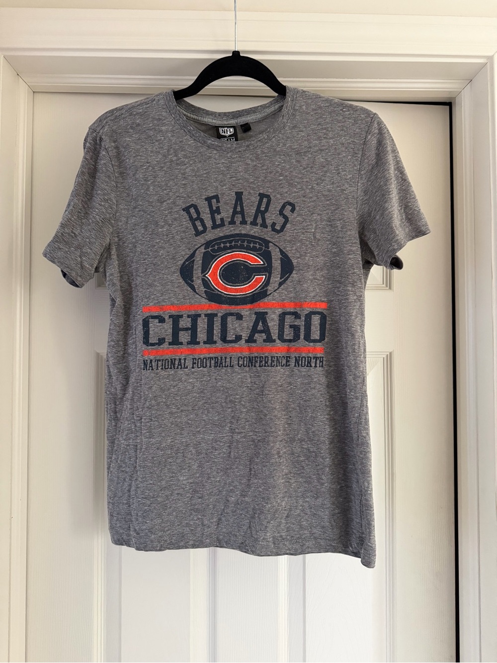 NFL Chicago Bears Heather Gray Graphic Tee with Navy and Orange Logo